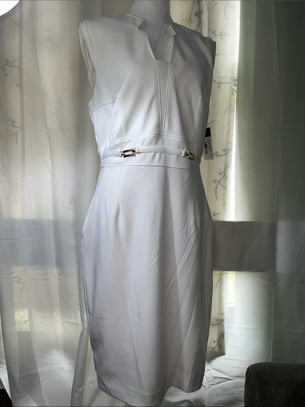 Tahari Arthur S. Levine Clarissa White Sheath dress New with tags